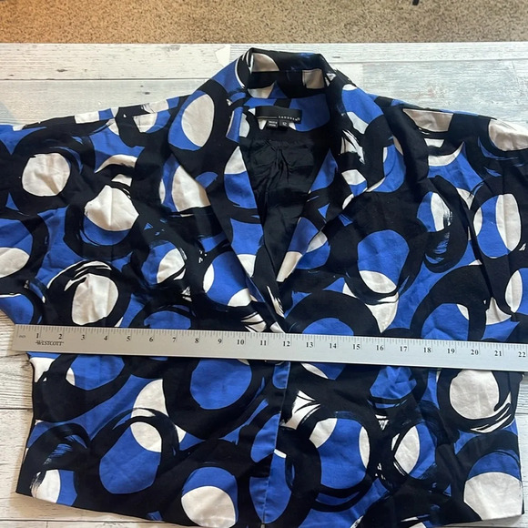 Laudrew Abstract One Button Crop Blazer 12 - Picture 8 of 10